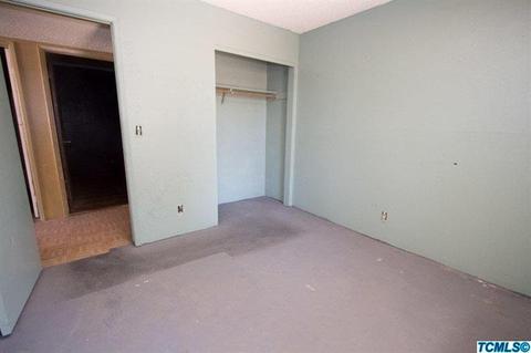 1327 E Sunnyview Ave, Visalia, CA 93292 photo 10