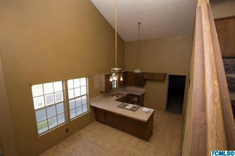 1327 E Sunnyview Ave, Visalia, CA 93292 photo 14