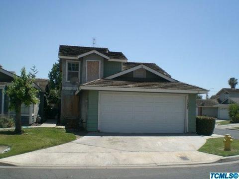 1327 E Sunnyview Ave, Visalia, CA 93292 photo 1