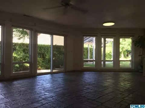 2509 E Hillcrest Ct, Visalia, CA 93292 photo 9