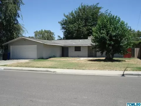 1386 Antelope Dr, Lemoore, CA 93245 photo 1