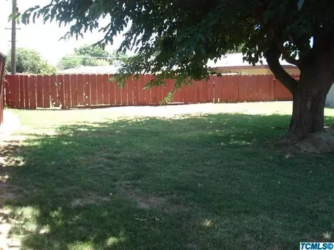 1386 Antelope Dr, Lemoore, CA 93245 photo 31