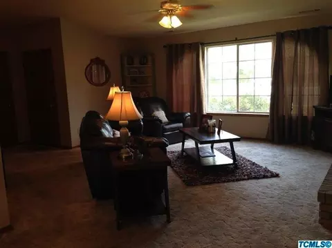 200 Windsor Ct, Exeter, CA 93221 photo 4