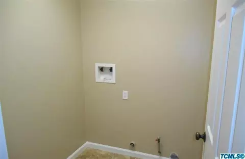 2529 E Dorothea Ave, Visalia, CA 93292 photo 7