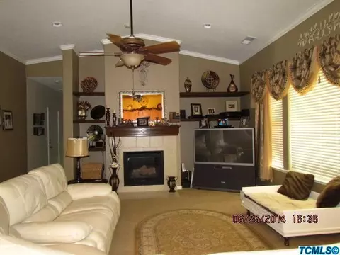 1990 E Washington Ave, Reedley, CA 93654 photo 14