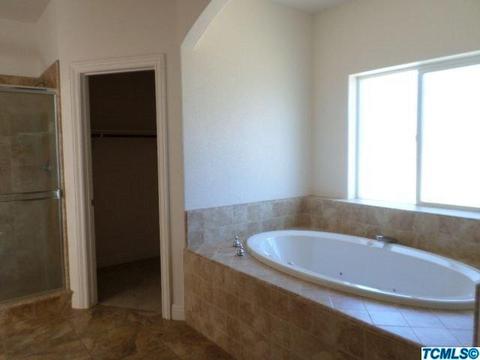 3203 E Beech Ct, Visalia, CA 93292 photo 21