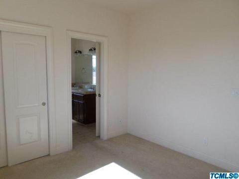 3203 E Beech Ct, Visalia, CA 93292 photo 17