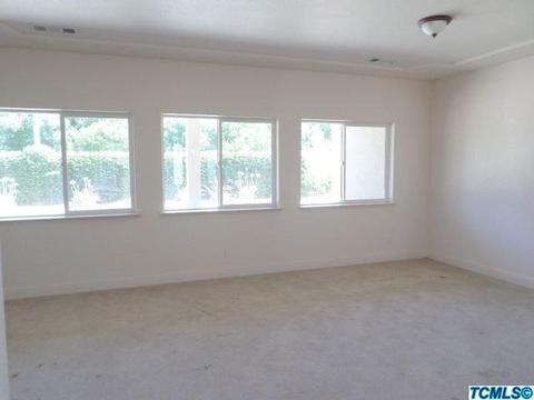 3203 E Beech Ct, Visalia, CA 93292 photo 8