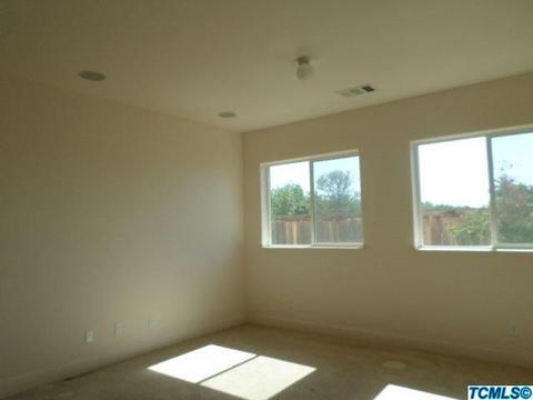 3203 E Beech Ct, Visalia, CA 93292 photo 19