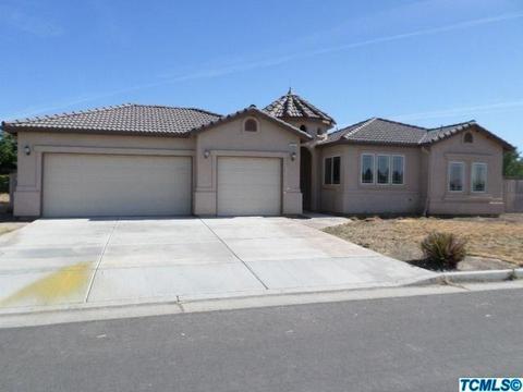 3203 E Beech Ct, Visalia, CA 93292 photo 1