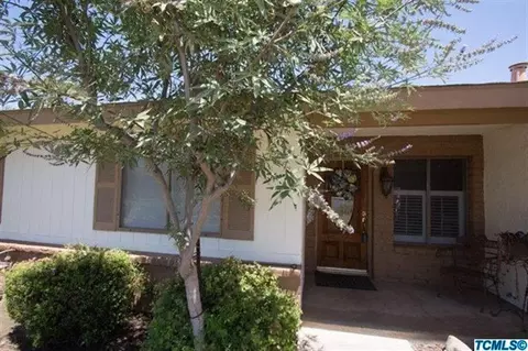 201 E Linzmeier Dr, Dinuba, CA 93618 photo 3