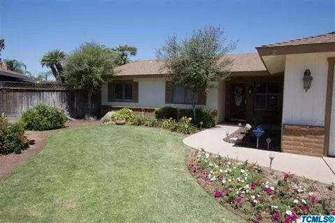 201 E Linzmeier Dr, Dinuba, CA 93618 photo 2