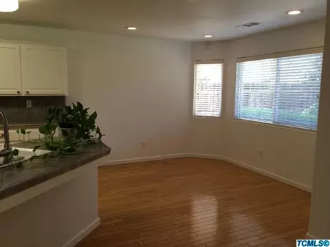 2434 E Beech Ave, Visalia, CA 93292 photo 8