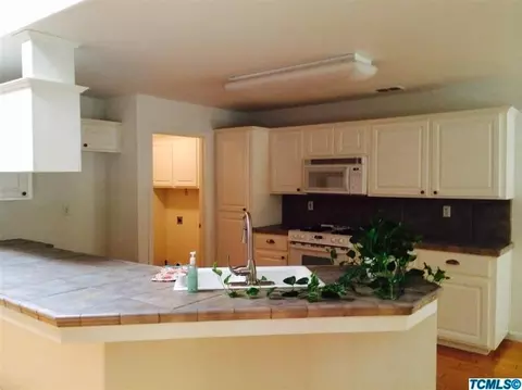 2434 E Beech Ave, Visalia, CA 93292 photo 10