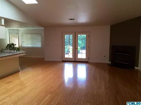 2434 E Beech Ave, Visalia, CA 93292 photo 5
