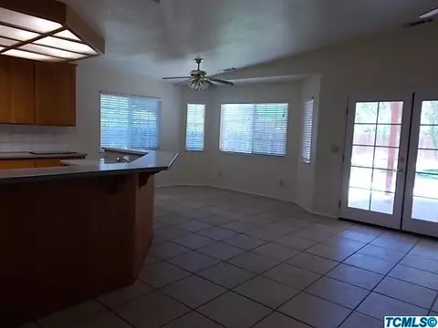 128 E Ferguson Ave, Visalia, CA 93291 photo 8
