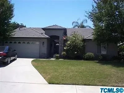 2407 E Harter Ct, Visalia, CA 93292 photo 1
