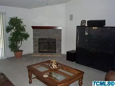 2407 E Harter Ct, Visalia, CA 93292 photo 5