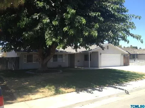 1233 Belinda Dr, Lemoore, CA 93245 photo 1