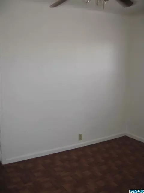 244 Ellsworth Ave, Pixley, CA 93256 photo 9