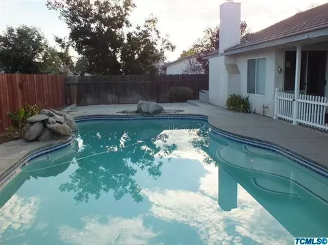 711 Bristol Ct, Lemoore, CA 93245 photo 14