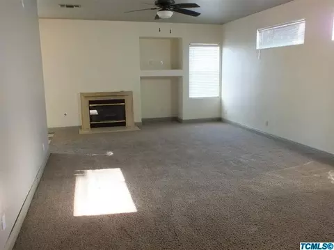 711 Bristol Ct, Lemoore, CA 93245 photo 5