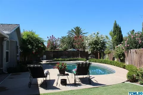 15 S Cambridge Dr, Lemoore, CA 93245 photo 22