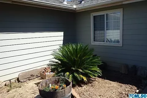 1470 W Mary Ct, Exeter, CA 93221 photo 1