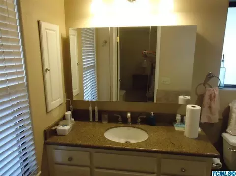 285 N Acacia, Clovis, CA 93612 photo 14