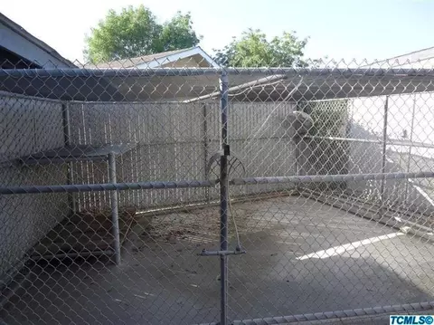 285 N Acacia, Clovis, CA 93612 photo 18