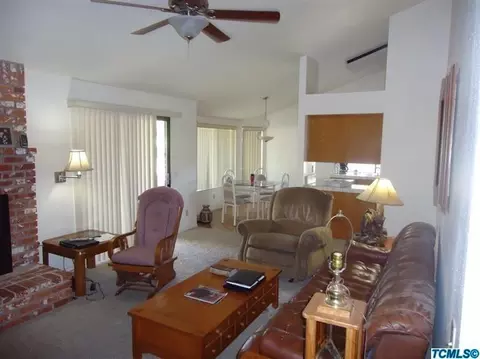 285 N Acacia, Clovis, CA 93612 photo 5