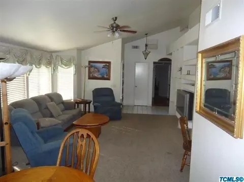 285 N Acacia, Clovis, CA 93612 photo 1