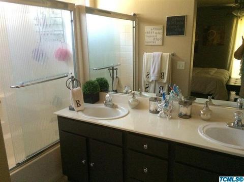4111 E Feemster Ave, Visalia, CA 93292 photo 9