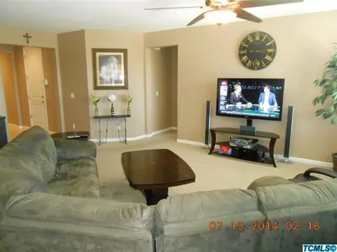 4048 Chessa Ln, Clovis, CA 93619 photo 12