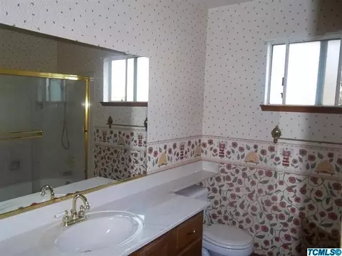 745 E Palm Dr, Hanford, CA 93230 photo 7
