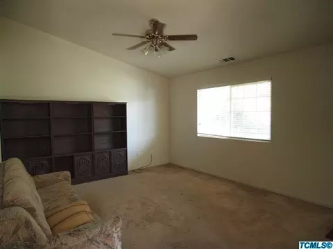 1476 Betty St, Exeter, CA 93221 photo 4