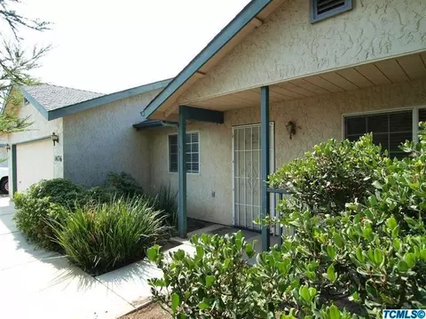 1476 Betty St, Exeter, CA 93221 photo 3