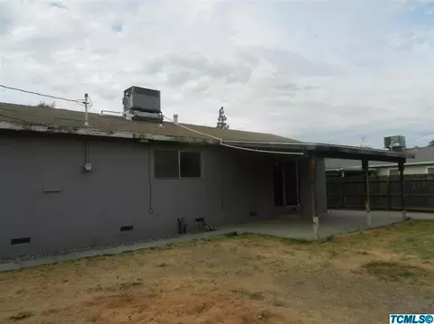 1550 W Bush St, Lemoore, CA 93245 photo 2