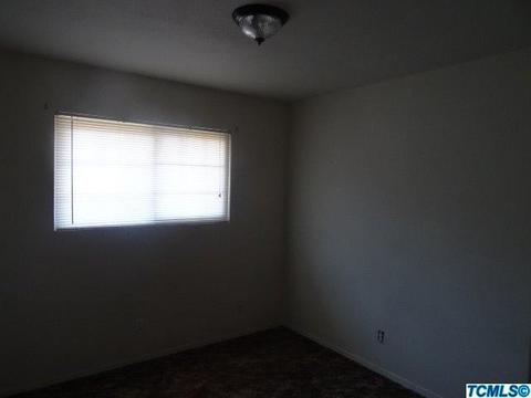 632 N E St, Tulare, CA 93274 photo 12