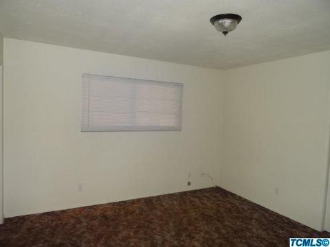 632 N E St, Tulare, CA 93274 photo 16