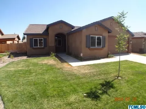 3403 E Douglas Ave, Visalia, CA 93292 photo 2