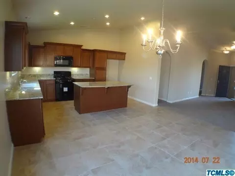 3403 E Douglas Ave, Visalia, CA 93292 photo 5
