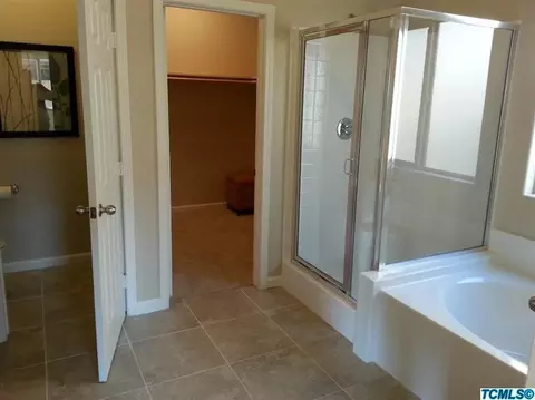 3341 E Douglas Ave, Visalia, CA 93292 photo 13
