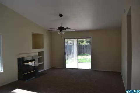 4315 E Howard Ave, Visalia, CA 93292 photo 3