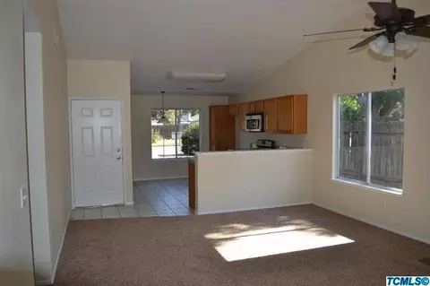 4315 E Howard Ave, Visalia, CA 93292 photo 4