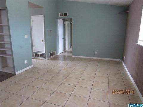 1538 E Cecil Ave, Visalia, CA 93292 photo 3