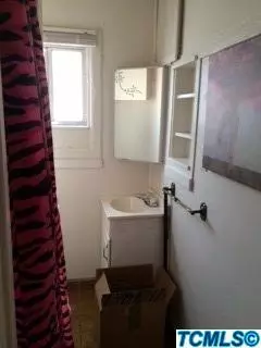 515 E Walnut, Tulare, CA 93274 photo 3