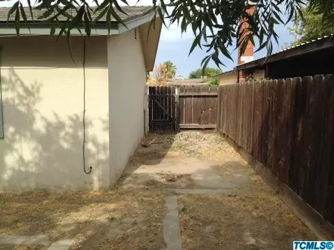 424 Vine St, Lemoore, CA 93245 photo 11