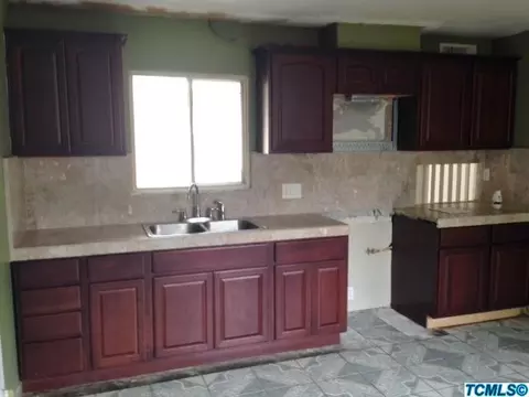 424 Vine St, Lemoore, CA 93245 photo 6
