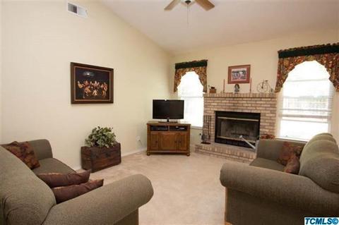 417 S Maple Dr, Reedley, CA 93654 photo 7